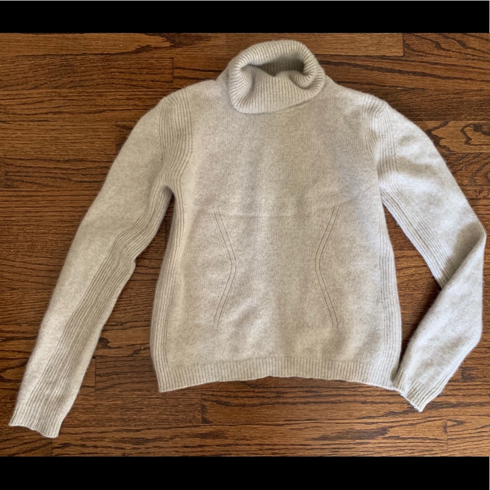 Hathaway platinum turtleneck sweater
